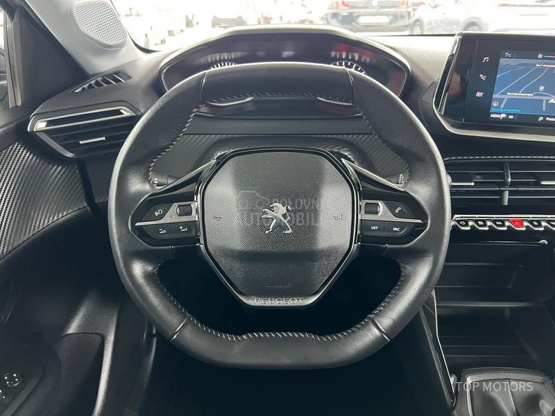 Peugeot 208 ZAMENjEN LANAC