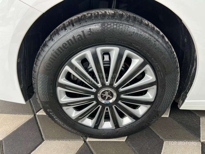 Peugeot 208 ZAMENjEN LANAC