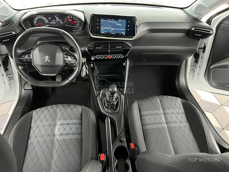 Peugeot 208 ZAMENjEN LANAC