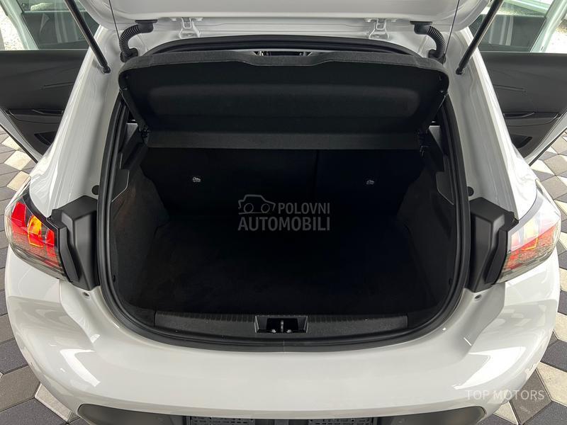 Peugeot 208 ZAMENjEN LANAC