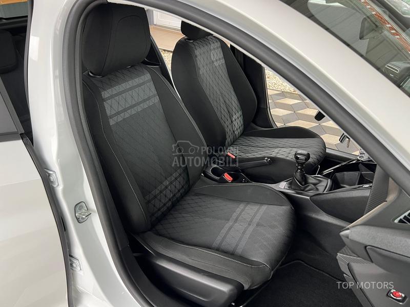 Peugeot 208 ZAMENjEN LANAC