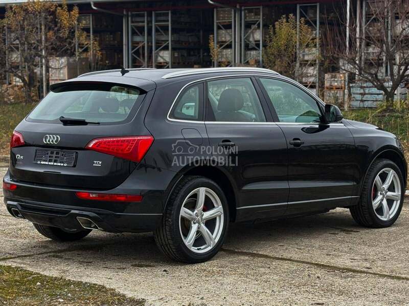 Audi Q5 quattro Pano