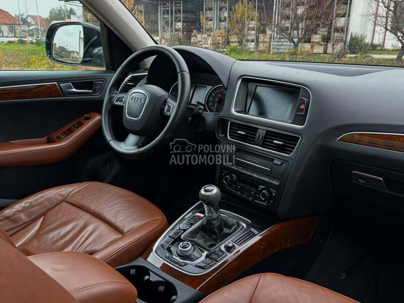 Audi Q5 quattro Pano