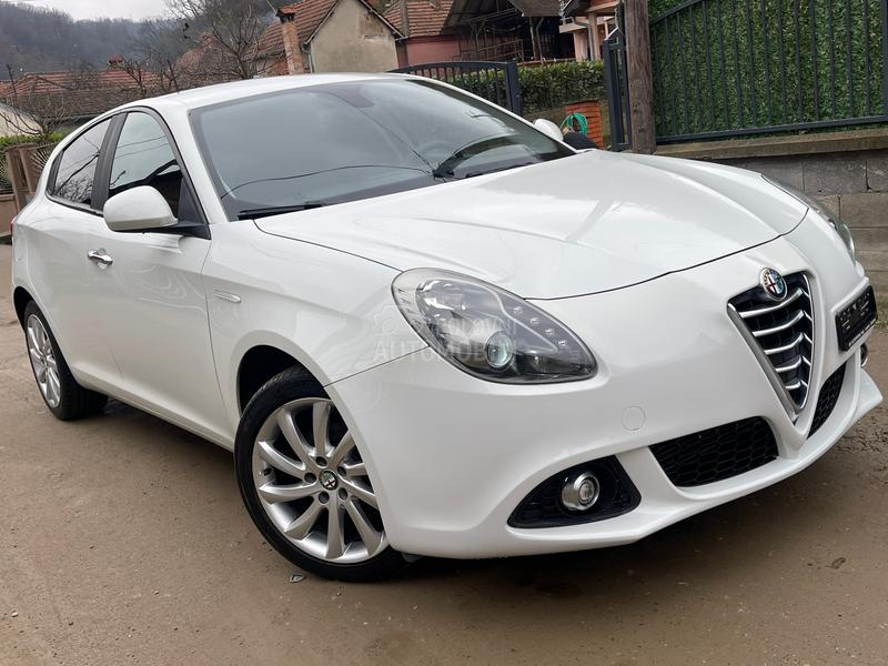Alfa Romeo Giulietta 1.6 T0P AUT0 CH /