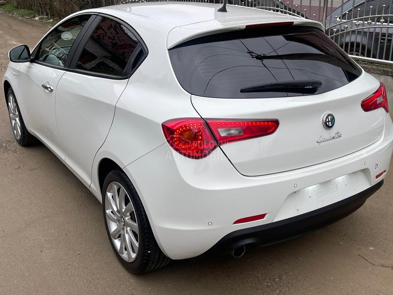 Alfa Romeo Giulietta 1.6 T0P AUT0 CH /