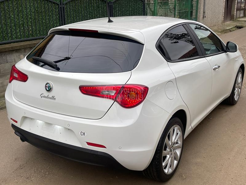 Alfa Romeo Giulietta 1.6 T0P AUT0 CH /