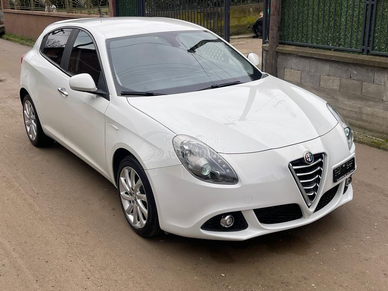 Alfa Romeo Giulietta 1.6 T0P AUT0 CH /