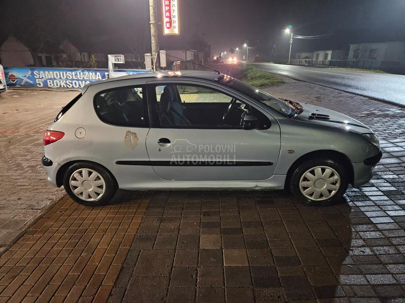 Peugeot 206 