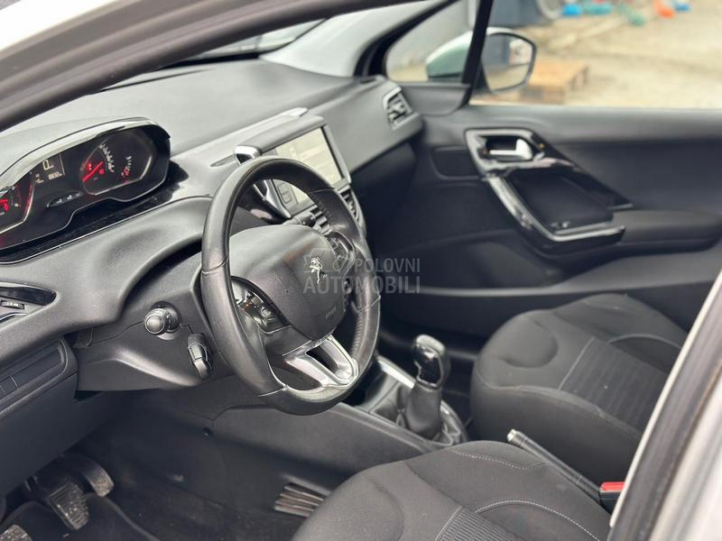 Peugeot 208 1.4 HDI