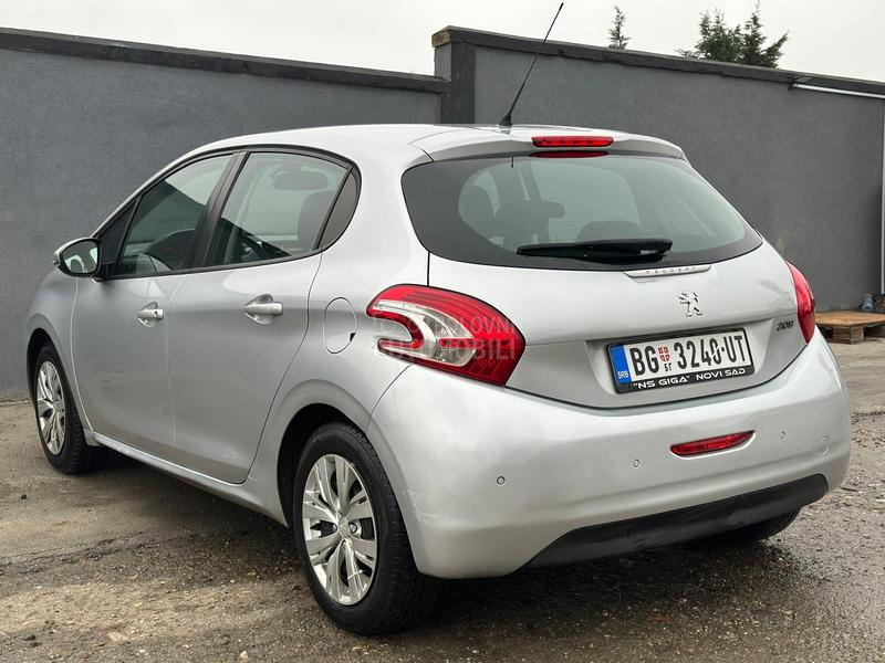 Peugeot 208 1.4 HDI