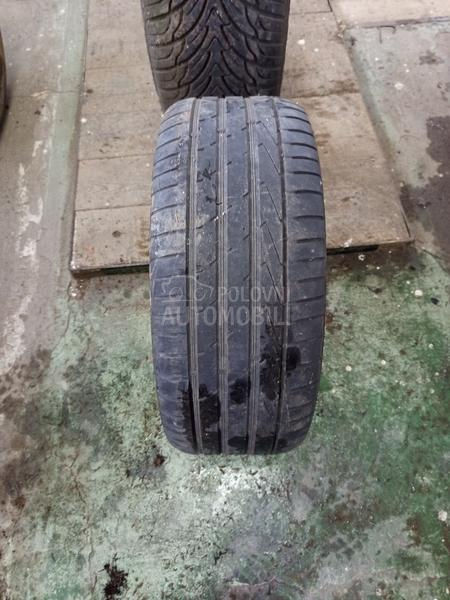 Hankook 235/45 R17 Letnja
