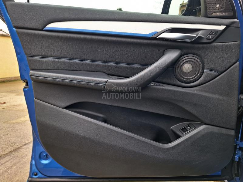 BMW X1 POGLEDATI TEXT
