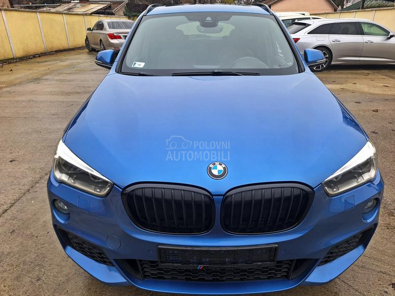 BMW X1 POGLEDATI TEXT