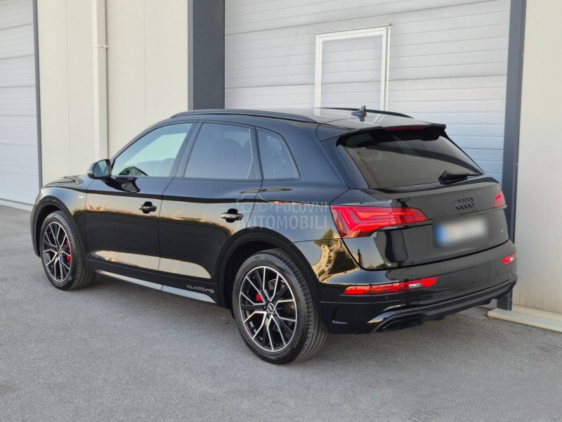 Audi Q5 S line quattro Dark