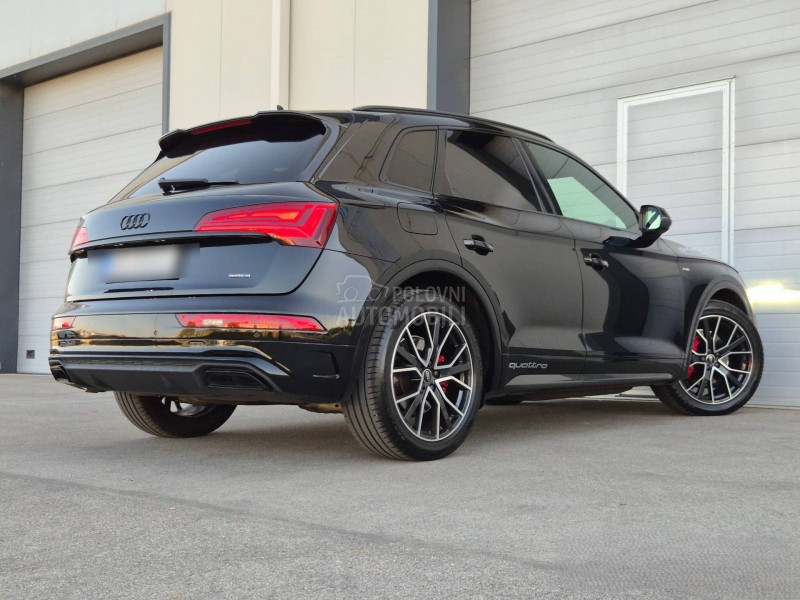 Audi Q5 S line quattro Dark
