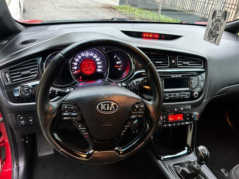 Kia pro_cee`d 1.6 crdi