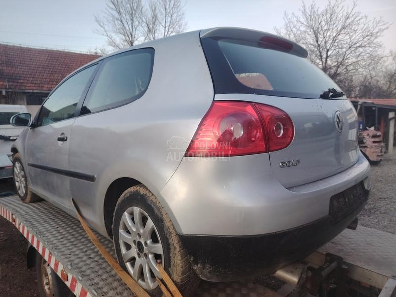 Volkswagen Golf 5 1,6