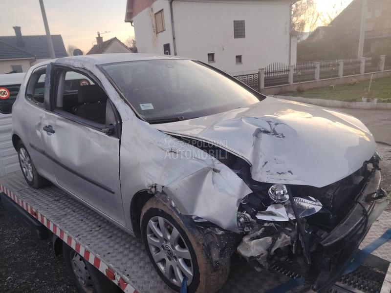 Volkswagen Golf 5 1,6