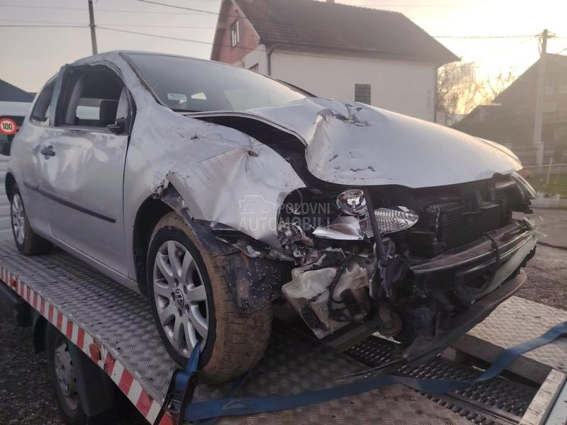 Volkswagen Golf 5 1,6