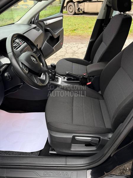 Škoda Octavia 1.6TDI/XENON/F-ULL