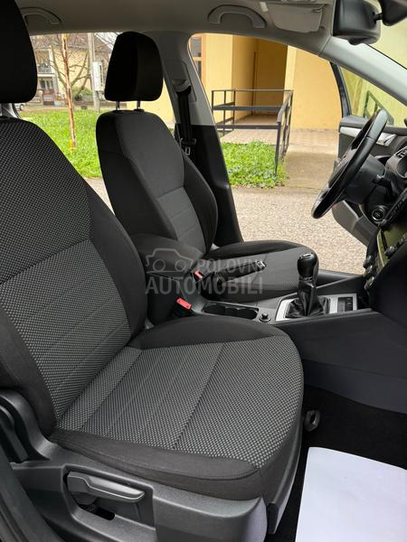 Škoda Octavia 1.6TDI/XENON/F-ULL