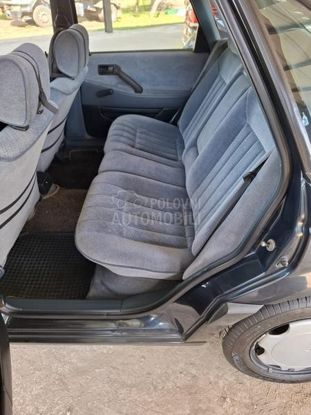 Volkswagen Passat B3 fabrikaa