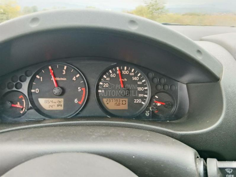 Nissan Navara 2.5 D40