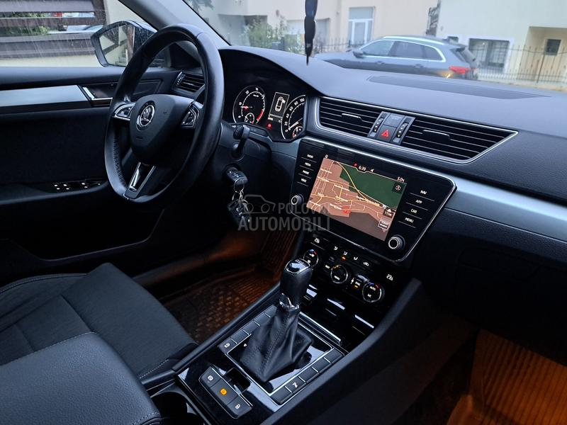 Škoda Superb 2.0 TDI DSG T O P