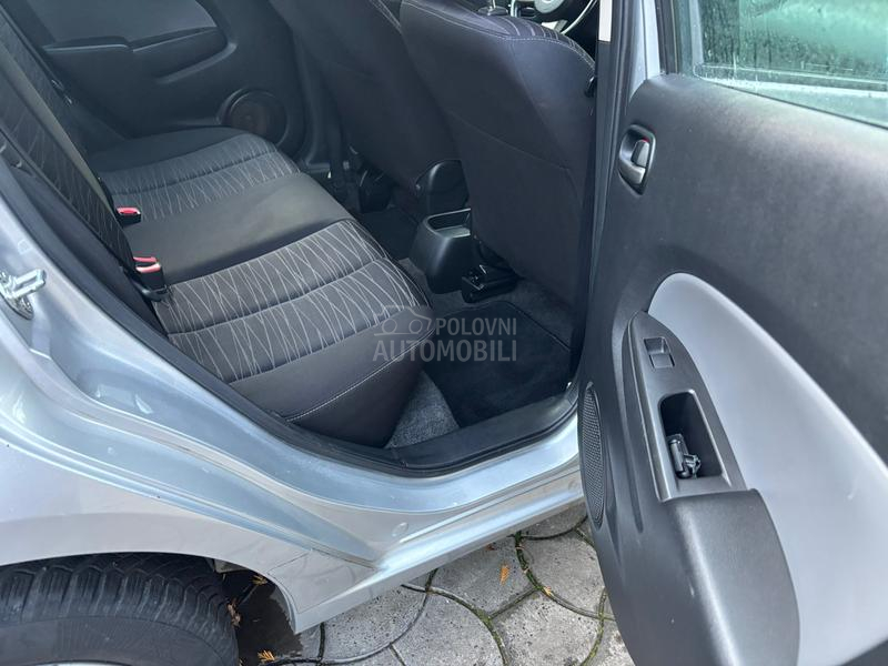 Mazda 2 1.3 CH