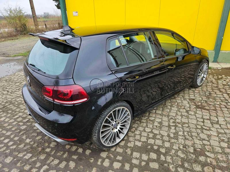 Volkswagen Golf 6 R-line 7.7.k.w/koza
