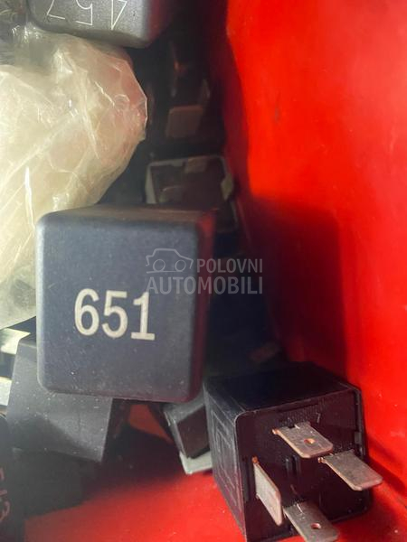 Relej 651