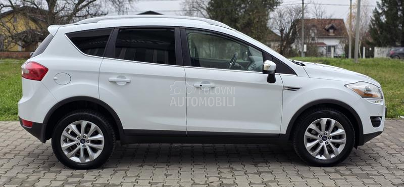 Ford Kuga TITANIUM LED