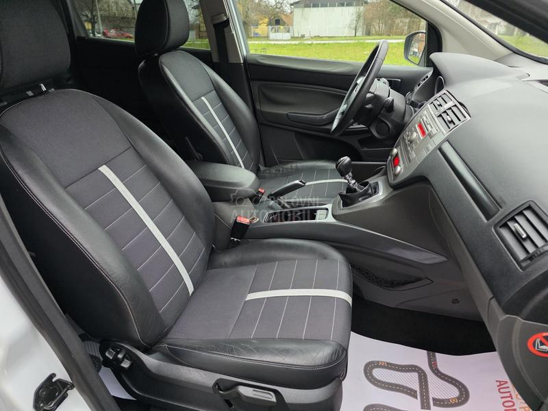 Ford Kuga TITANIUM LED