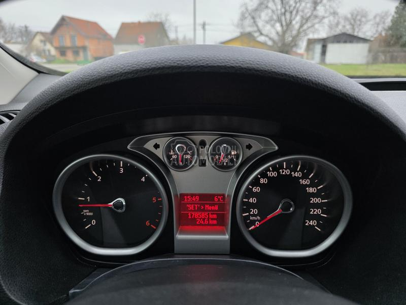 Ford Kuga TITANIUM LED