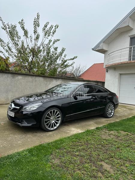 Mercedes Benz E 220 
