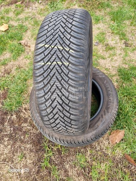 Vredestein 195/60 R15 Zimska