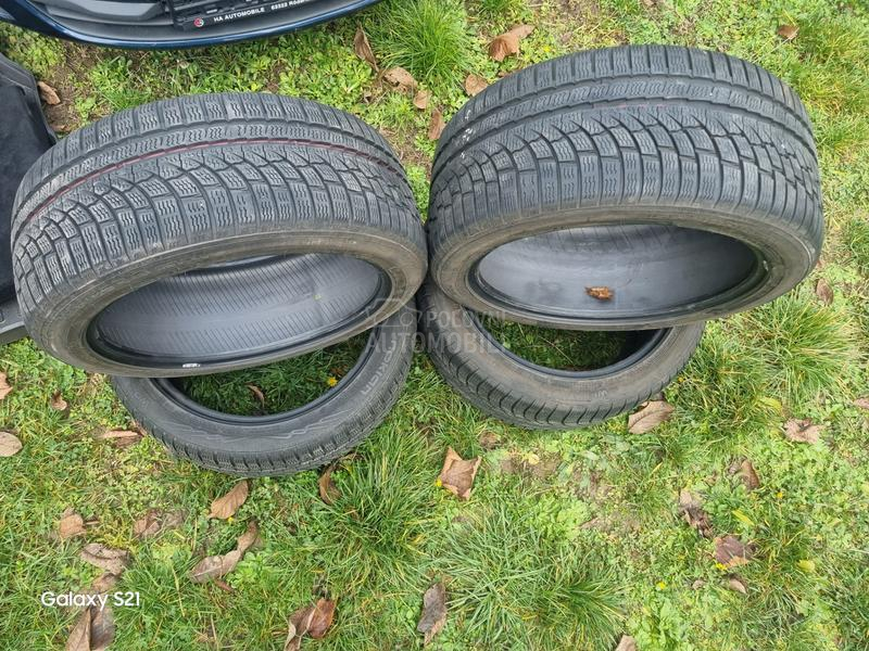 Nokian 255/40 R18 Zimska