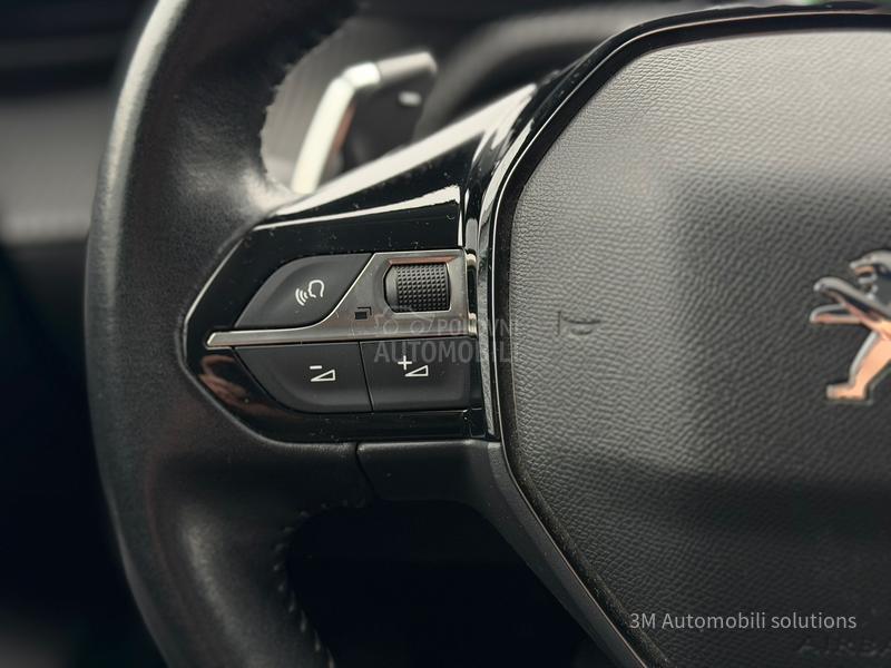 Peugeot 208 Allure/Led/Virtual