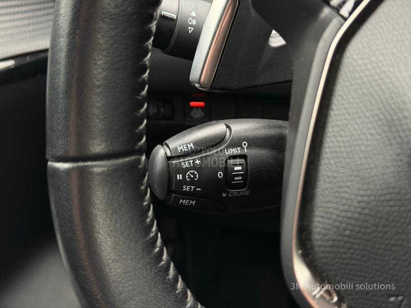 Peugeot 208 Allure/Led/Virtual