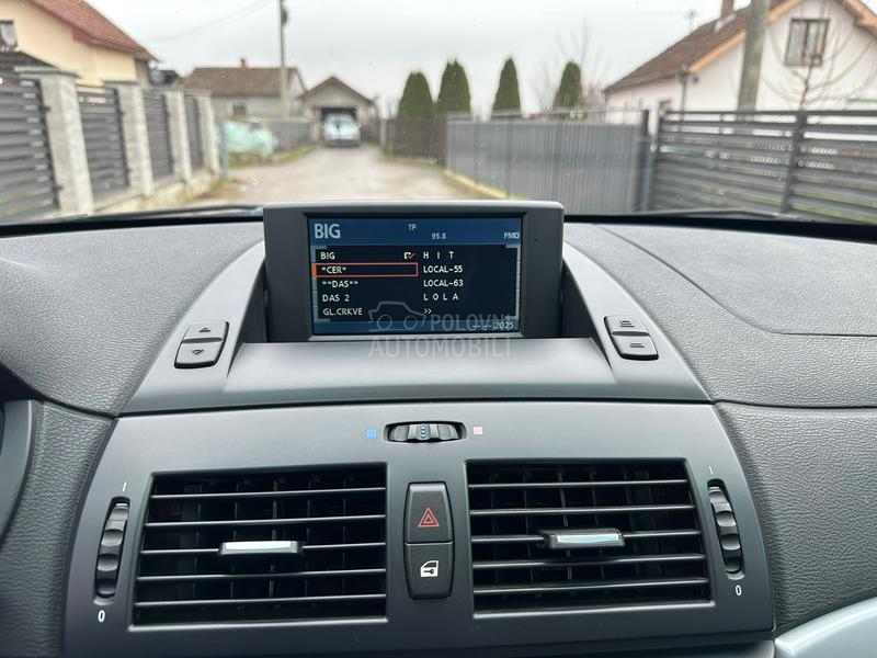 BMW X3 Mpaket/4x4/šib/pano