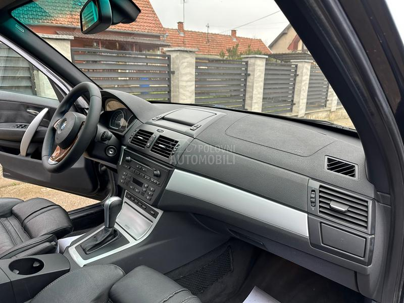 BMW X3 Mpaket/4x4/šib/pano