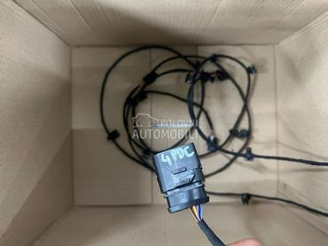 Instalacija prednjih senzora za Audi Q3 od 2019. do 2026. god.