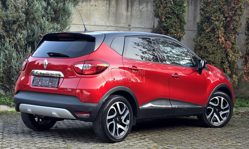 Renault Captur HELLY HANSEN/AUT/CH