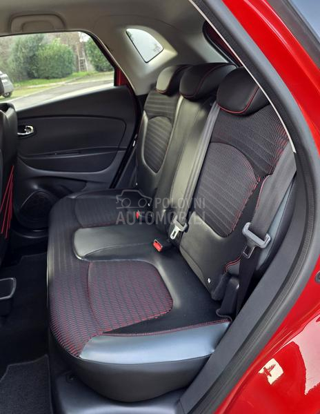 Renault Captur HELLY HANSEN/AUT/CH