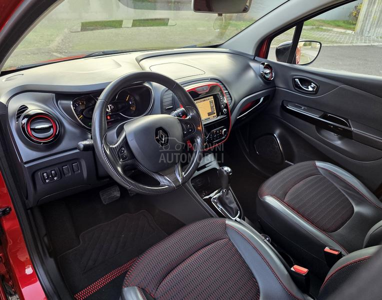 Renault Captur HELLY HANSEN/AUT/CH