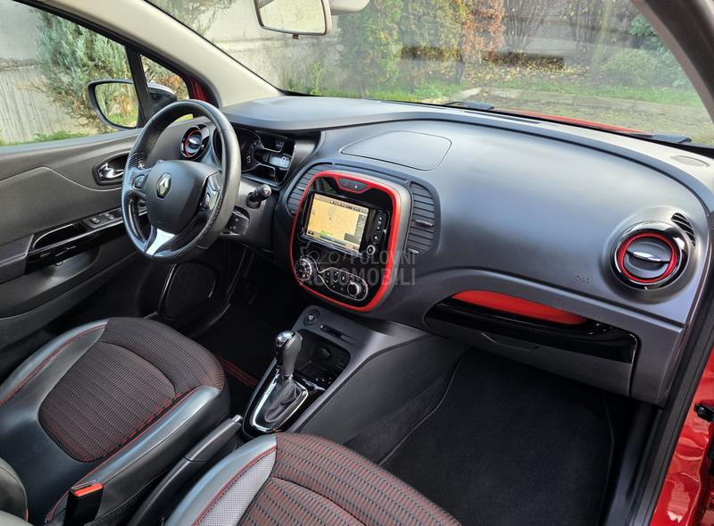 Renault Captur HELLY HANSEN/AUT/CH
