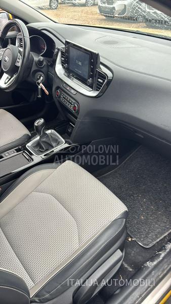 Kia XCeed 1.6CRDI NAV/LED/KAM