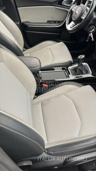 Kia XCeed 1.6CRDI NAV/LED/KAM