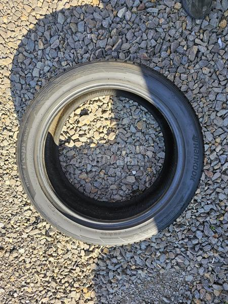 Hankook 245/45 R19 Zimska