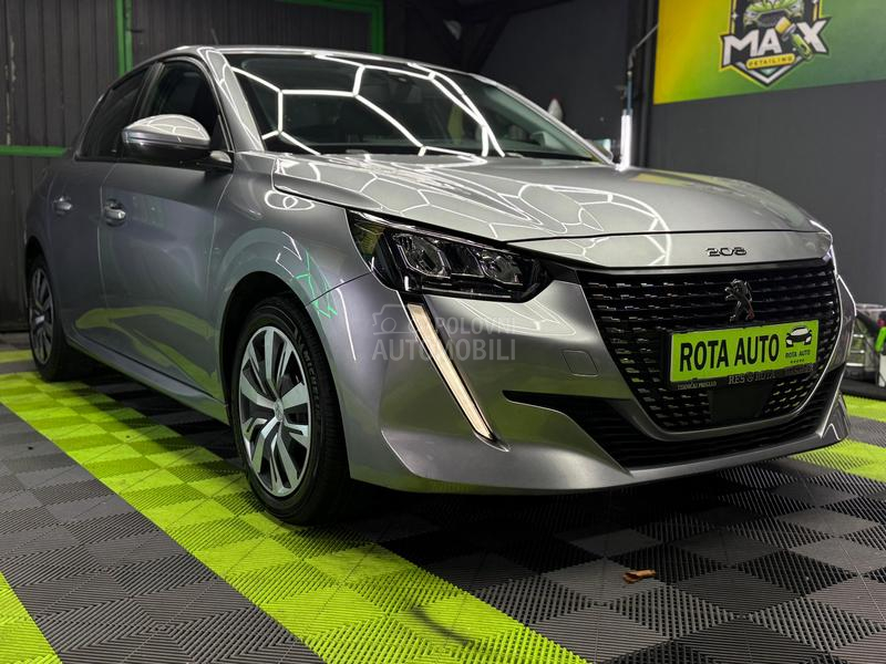 Peugeot 208 1.2b/N0VE GUME